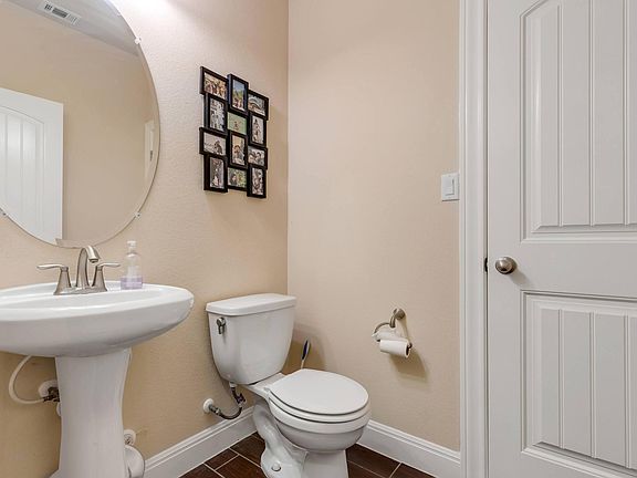 5th image of 16009 Cinca Terra Dr