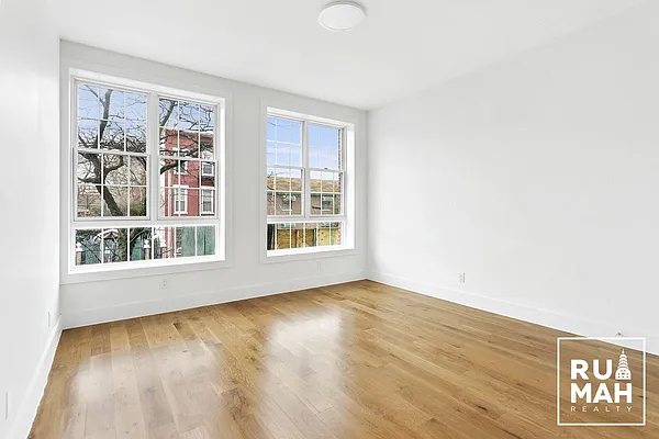 Rented by Rumah Realty Inc | media 10