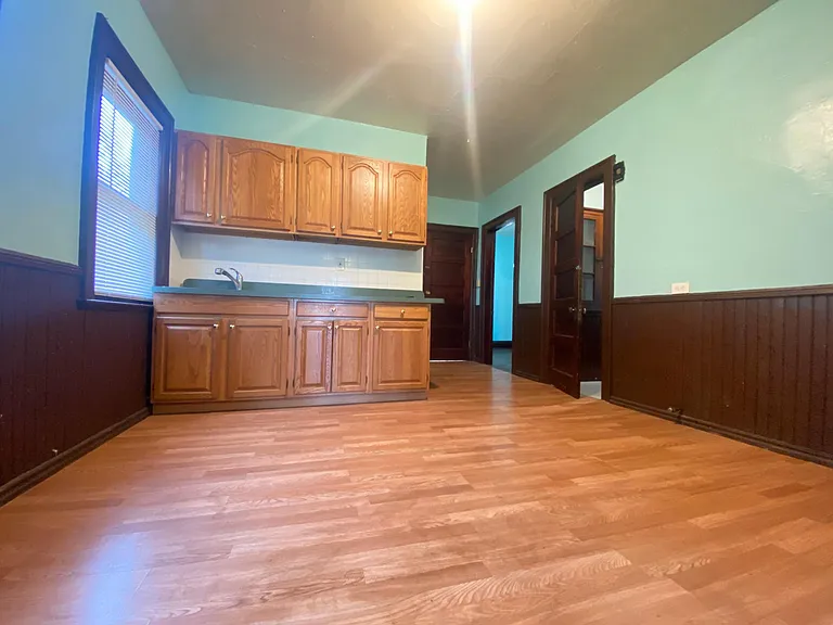 559 High St #2 — Photo 9
