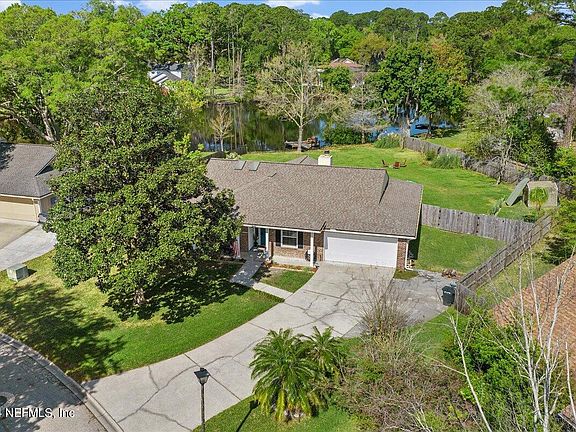 5th image of 1523 SILVER OAK Lane