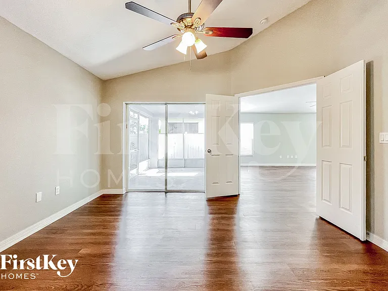2162 Brandon Park Cir — Photo 2