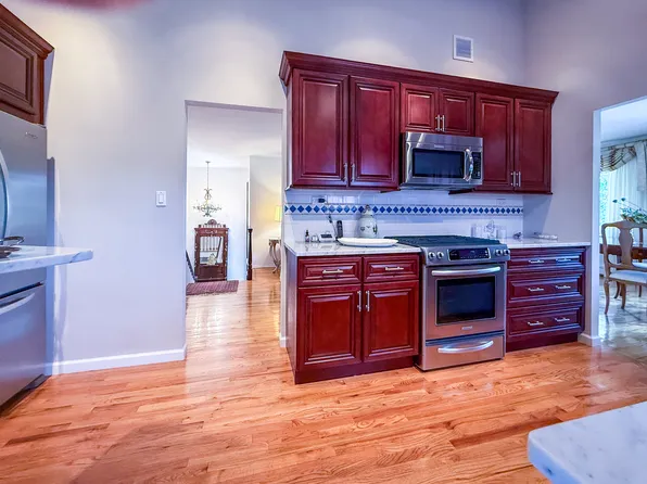 138-35 11th Avenue image 23 of 51