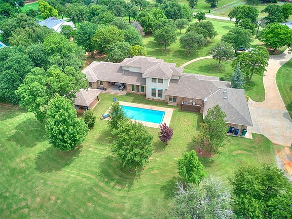 2nd image of 9105 Acre View Dr