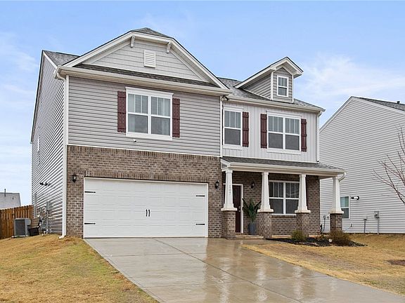 2nd image of 107 Slateford Cir
