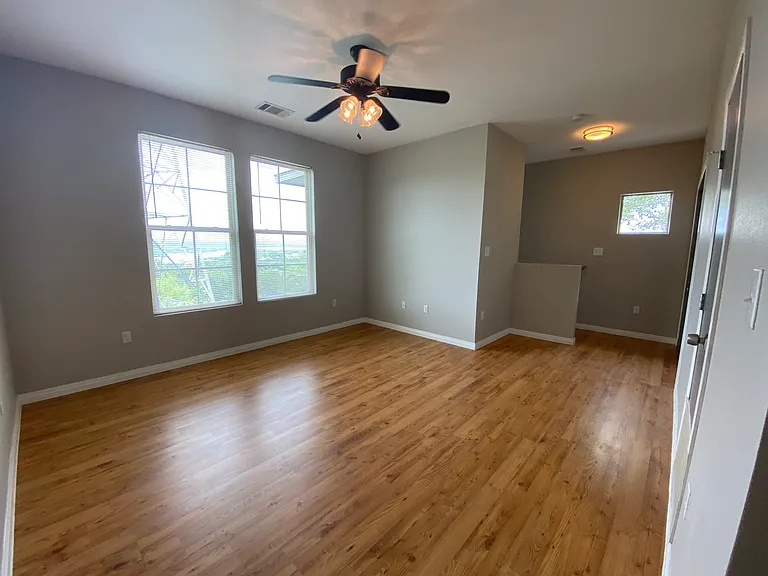 204 Spellbrook Ln — Photo 9