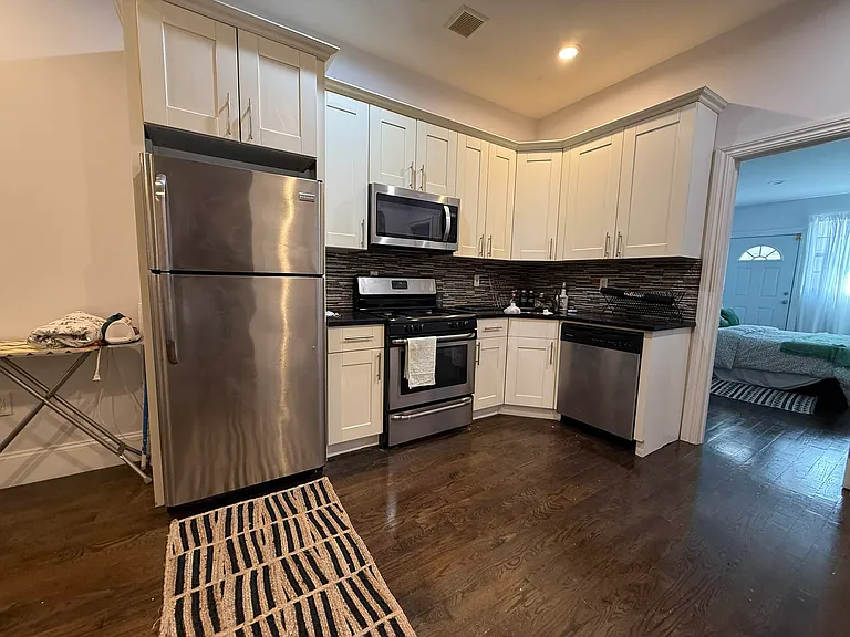 98 Sackman St #1 — Photo 3