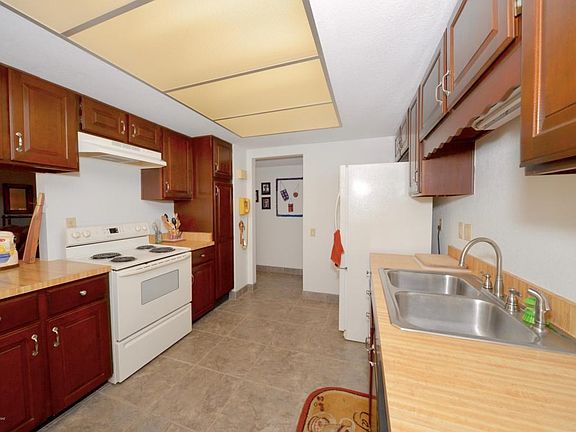 4th image of 454 N Calle De Las Profetas