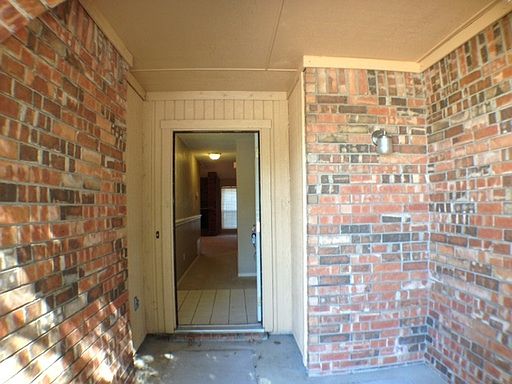 2nd image of 7405 Dana Ln