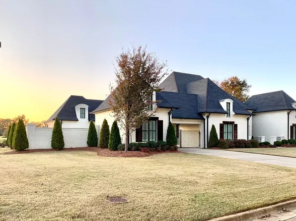 955 Dogwood Cv, Tupelo, MS 38801