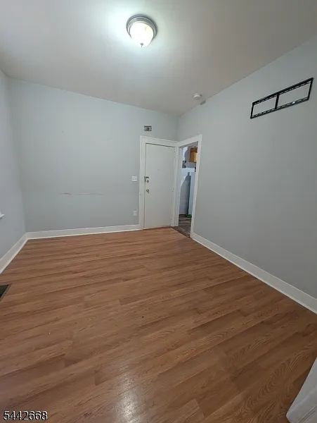 2 bed, 1.0 bath, $2,200 — Photo 2