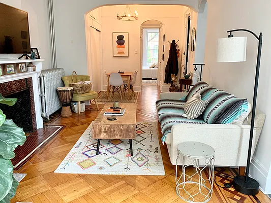 Rented by Garfield Realty  | media 37