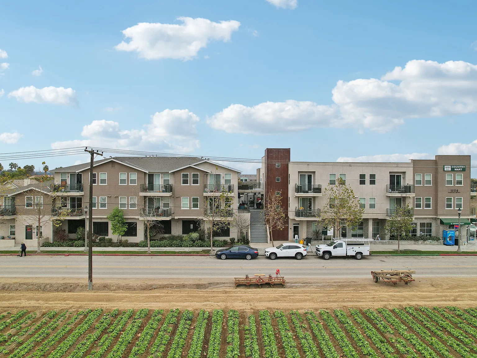 Yolo West Apartments — Photo 1