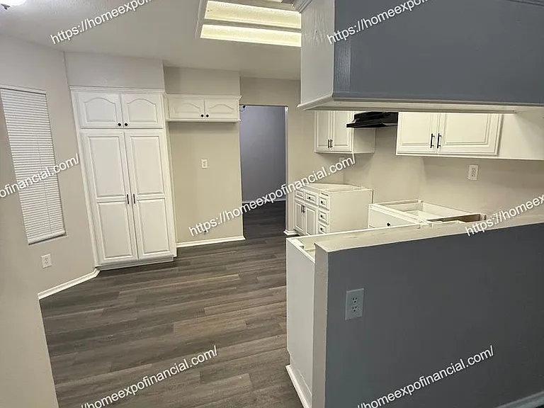 24612 Freeport Dr — Photo 36