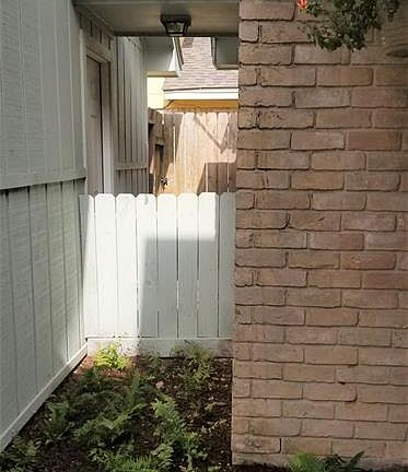 3rd image of 4710 Blueberry Hill Dr