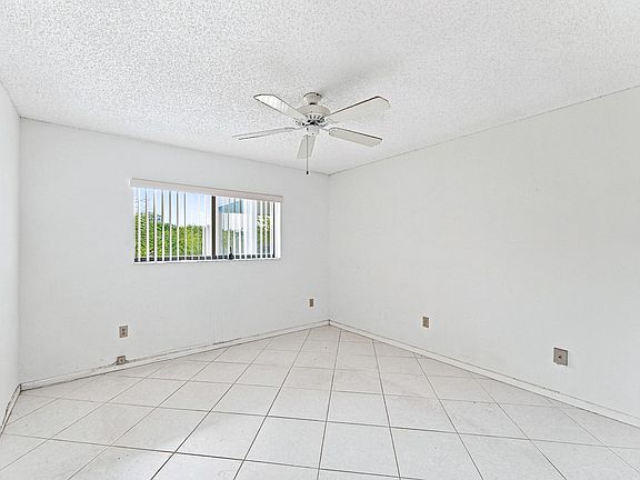 5th image of 15355 LAKES OF DELRAY Boulevard #314