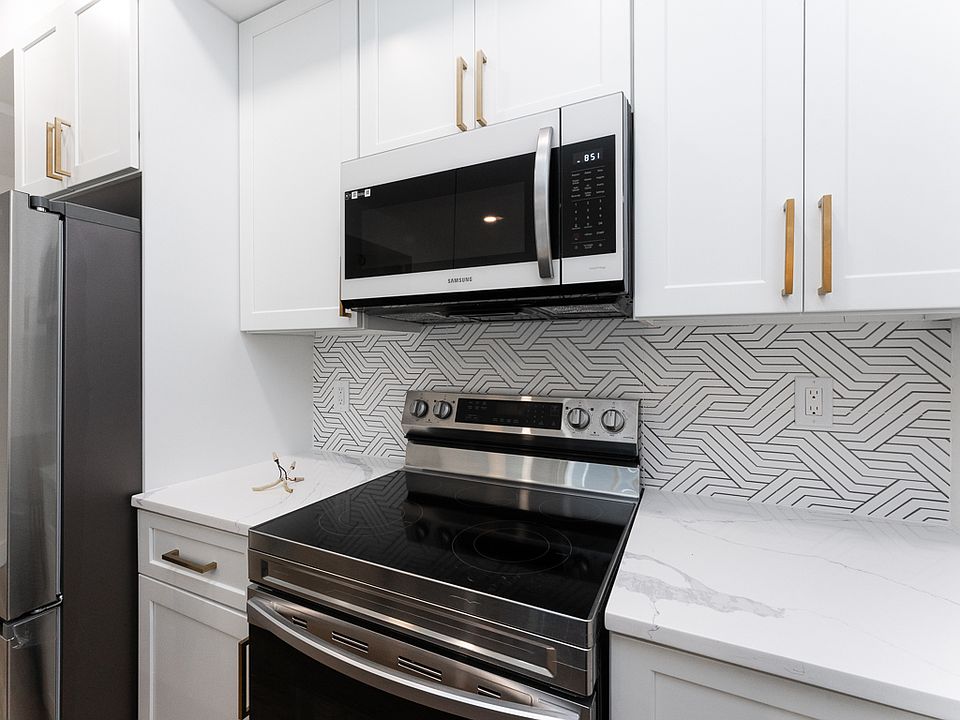 1st image of 2230 Nicholson St SE #5