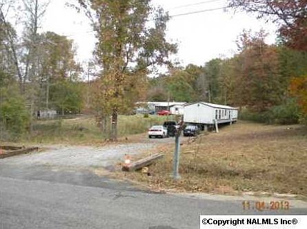 2nd image of 440 Quarry Rd