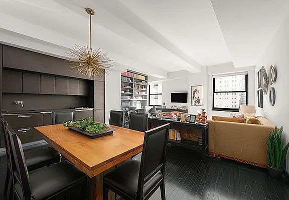 2nd image of 20 Pine St APT 1405