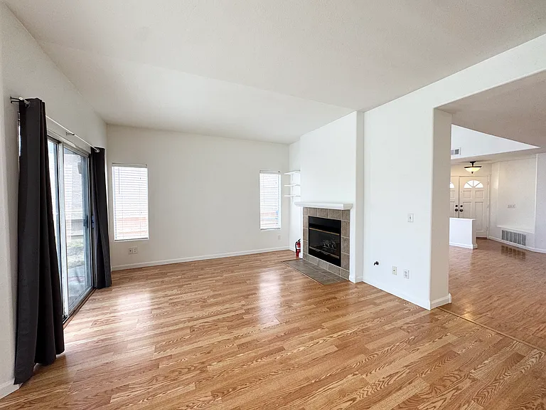 1555 Golfcrest Pl — Photo 9