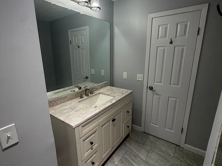 725 Birmingham Ave — Photo 10