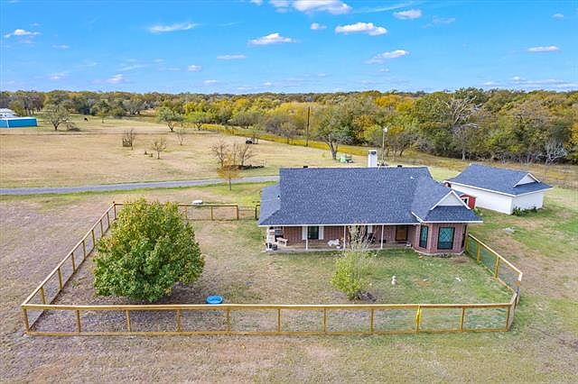 1st image of 8935 Bluebonnet Dr