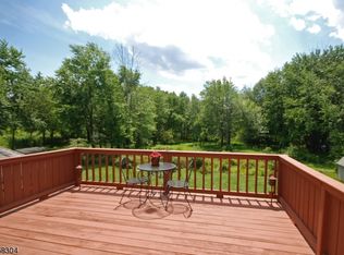 1678 Brookdale Dr, Martinsville, NJ 08836