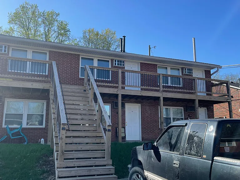 330 Spring St #14 — Photo 6