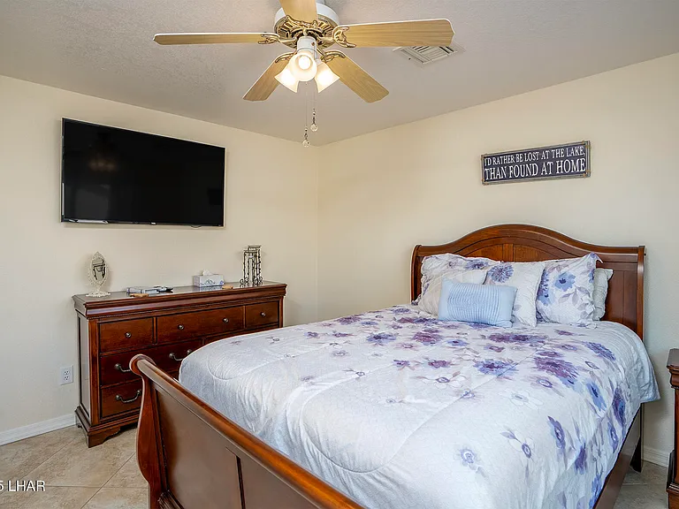 2906 Daytona Ave — Photo 35