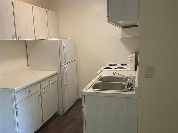 Spacious kitchen with eating area