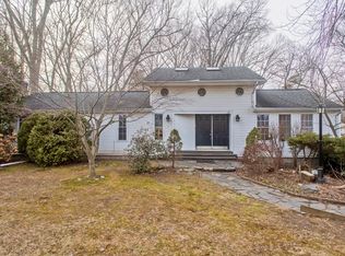 29 Clara St, West Springfield, MA 01089