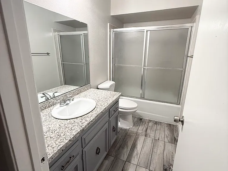 7089 N Howard St #104 — Photo 5