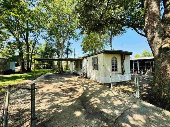 14219 Oak Meadow St, Prairieville, LA 70737