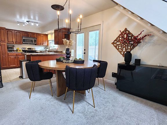 5th image of 1209 Woodbridge Trl