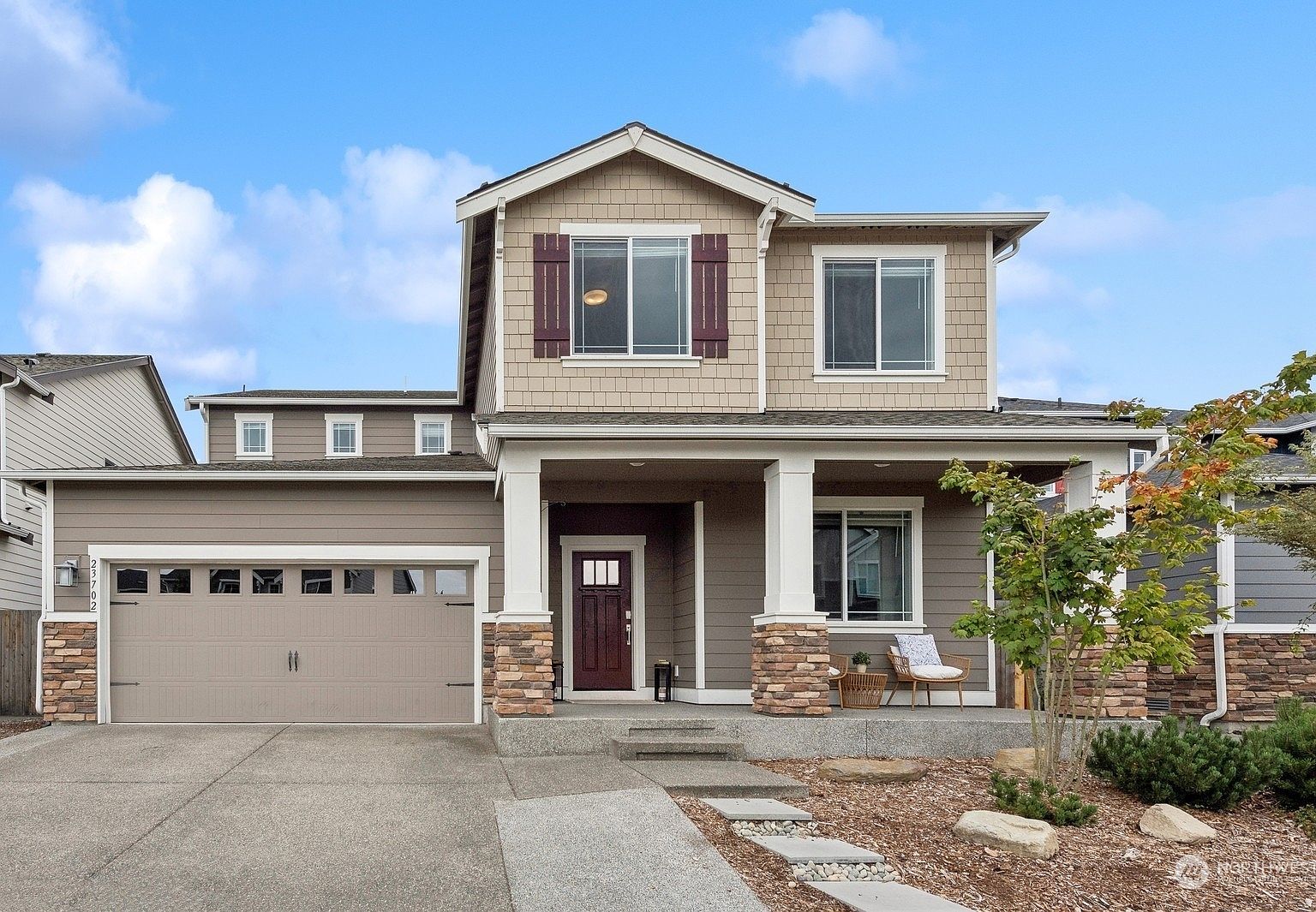 E⭐︎House maxresdefault.jpg