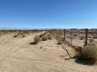 42nd St W, Rosamond, CA
