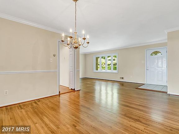 3rd image of 9310 Ashmeade Dr