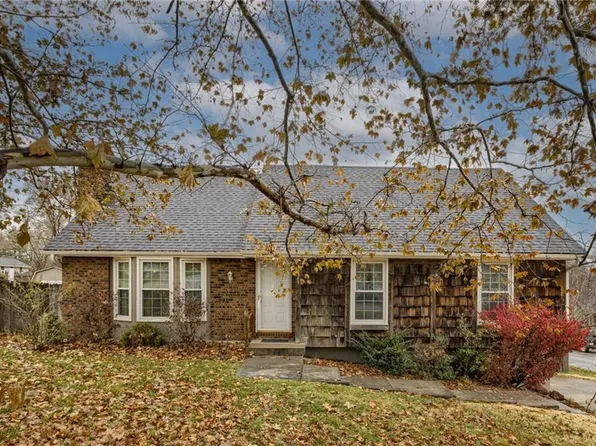 7923 N Garfield Ave, Gladstone, MO 64118