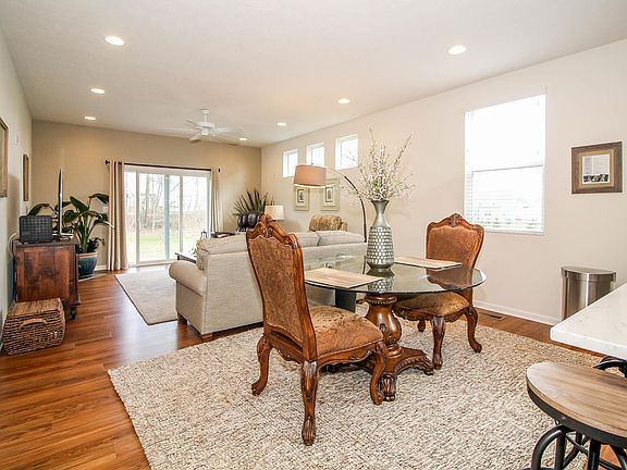 3rd image of 876 Corylus Dr SW