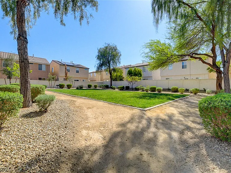 5389 Encino Springs Ave — Photo 31