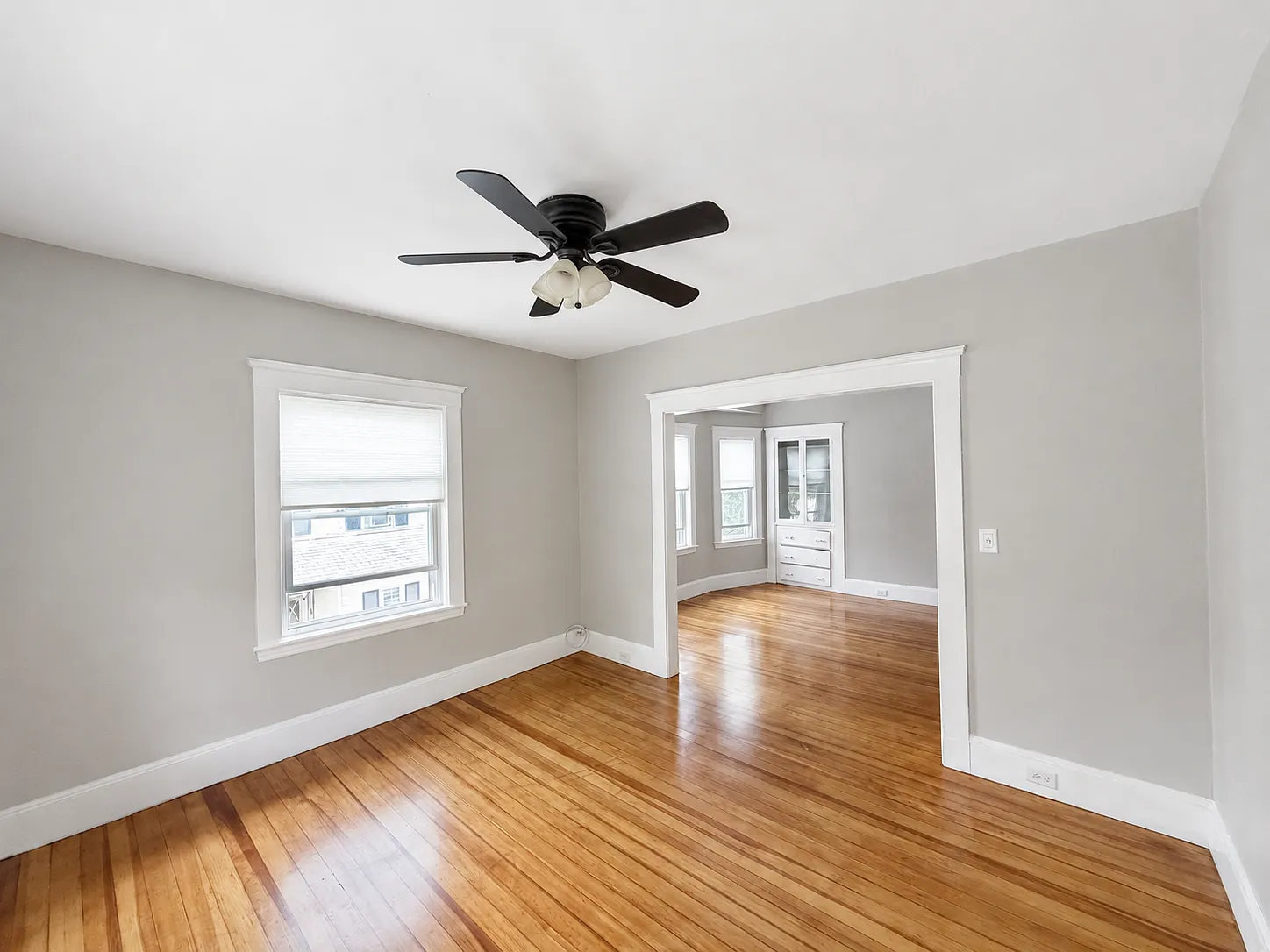 2 bed, $2,900 — Photo 3