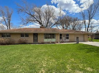 N70W13080 Brentwood Dr, Menomonee Falls, WI 53051