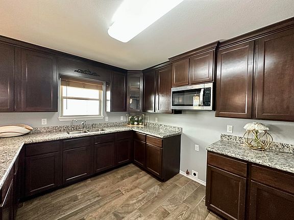 5th image of 5511 Belmont Dr