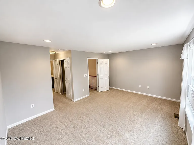 235 Yale Blvd — Photo 8