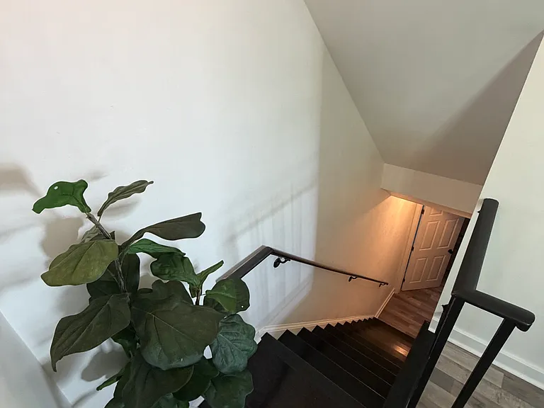 2376 Hunters Square Ct — Photo 17