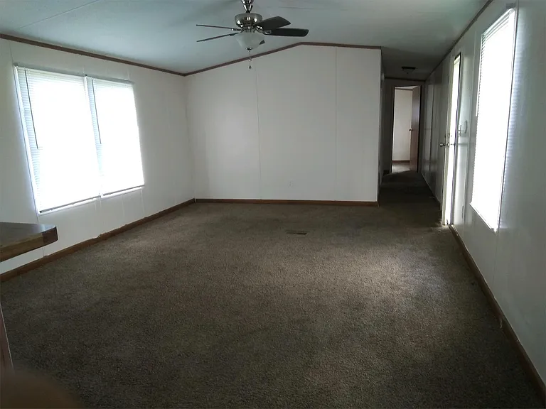 228 N Highway 125 — Photo 17