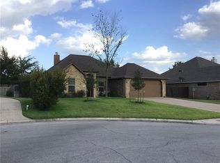 2910 Ascot Ct, Bryan, TX 77808