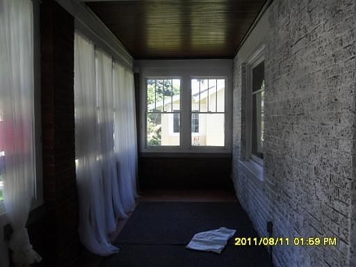 3rd image of 1511 Oakwood Ave
