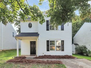 1215 McAllister Dr, Charlotte, NC 28216