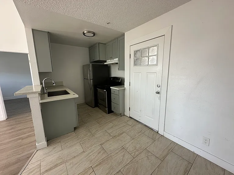 6784 El Cajon Blvd #I — Photo 3