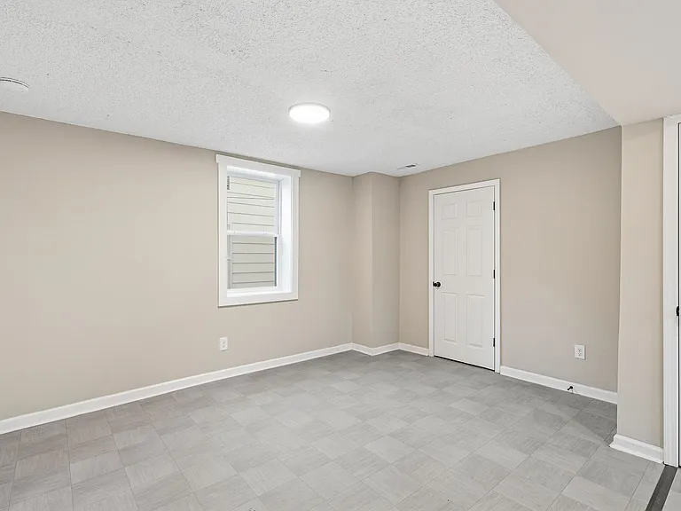 1310 Oakwood Ave — Photo 15
